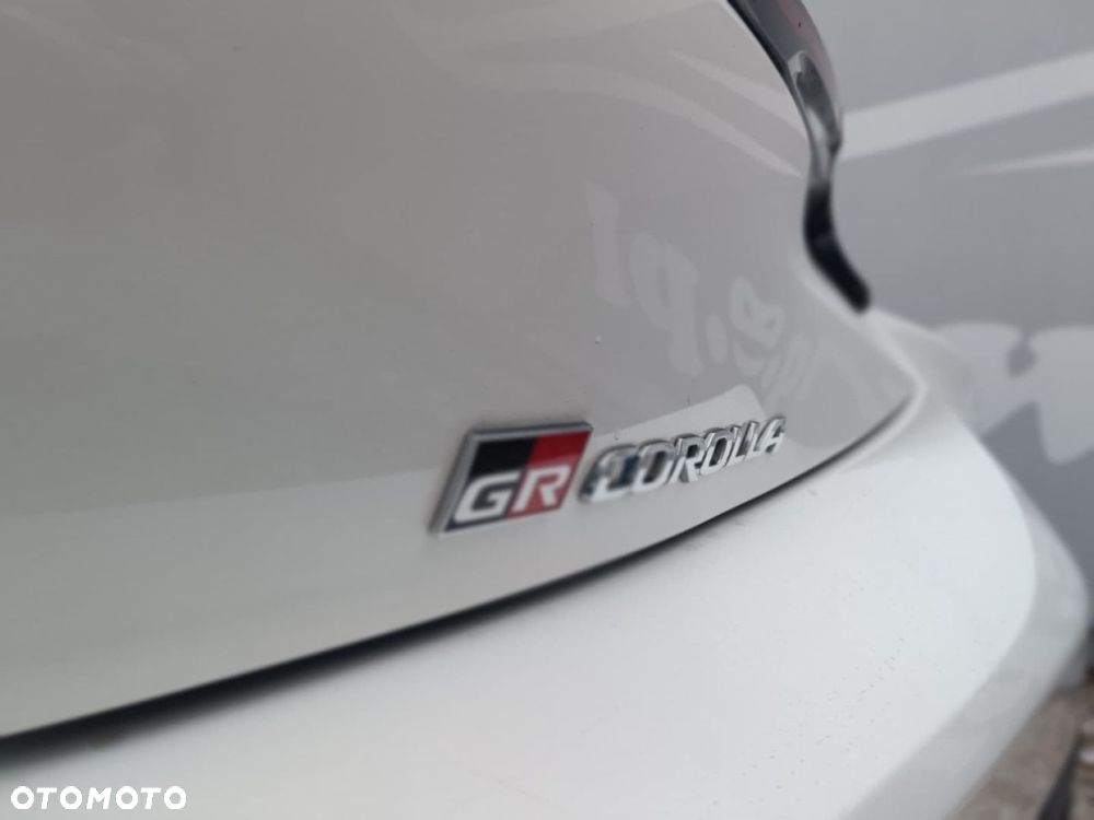 Toyota GR Corolla - 40