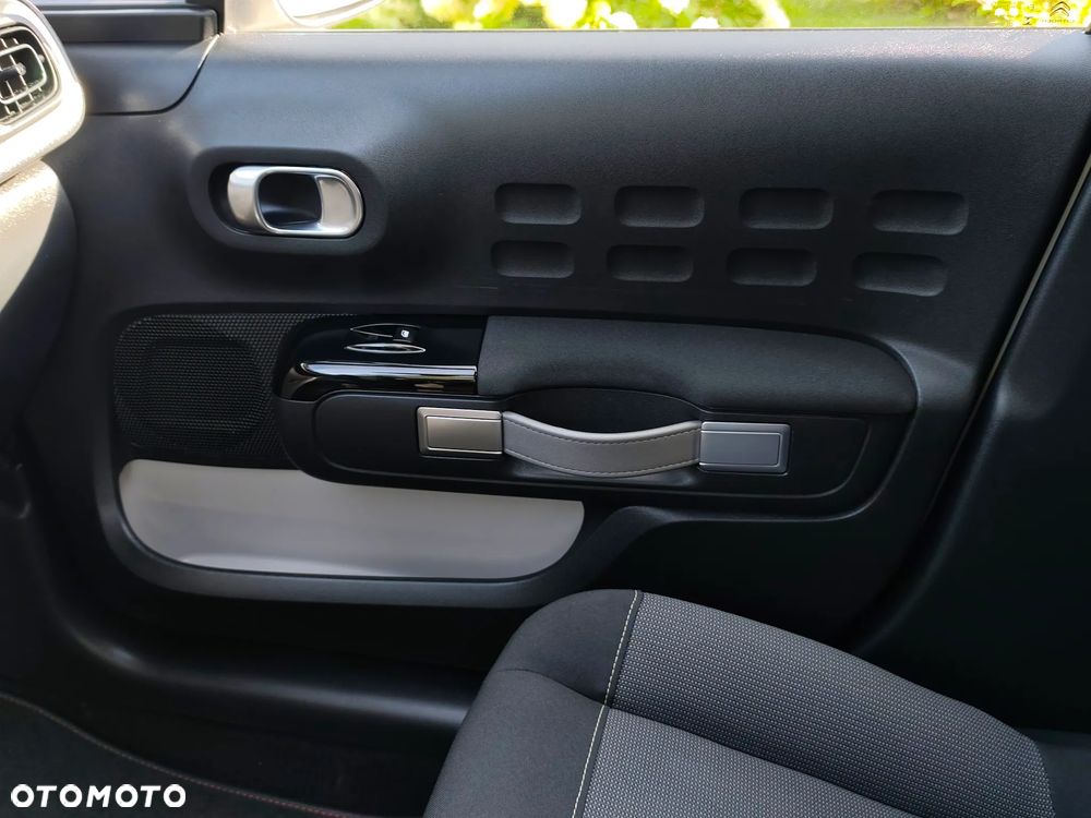 Citroën C3 BlueHDi 100 S&S SHINE - 21