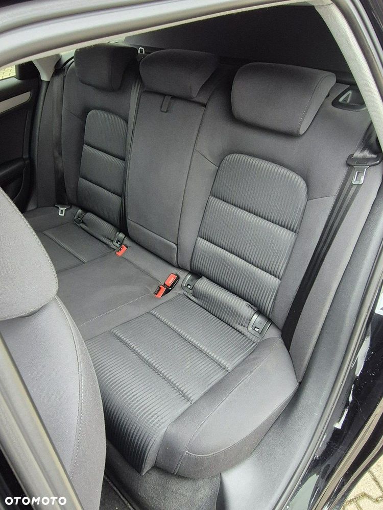 Audi A4 Avant 2.0 TDI clean diesel Quattro S tronic - 26