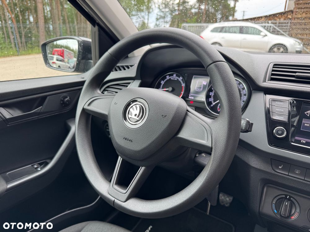Skoda Fabia 1.0 MPI Clever - 23