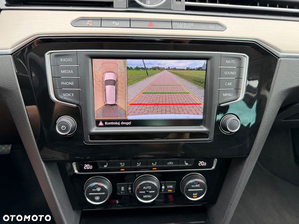 Volkswagen Passat 2.0 TDI BMT Highline - 26