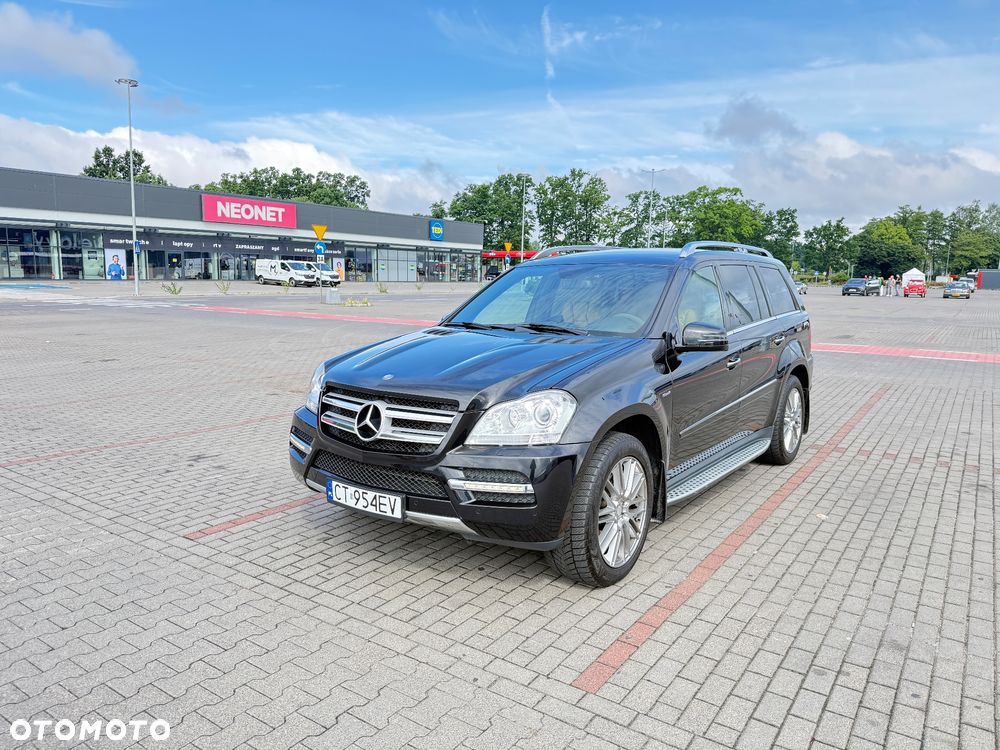 Mercedes-Benz GL - 9