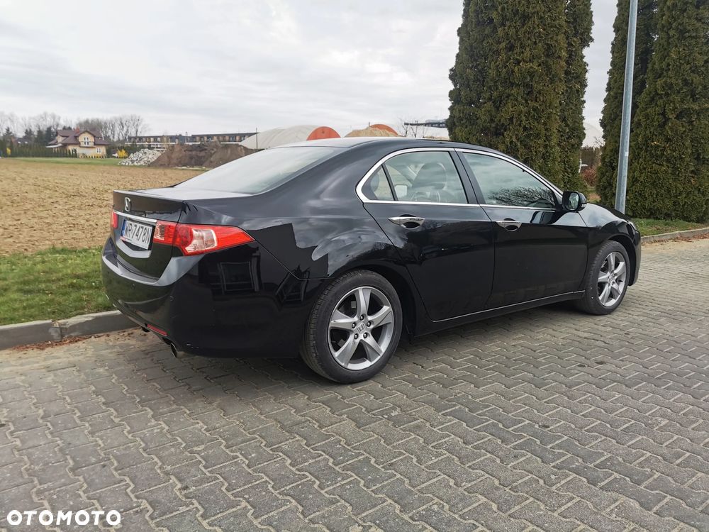 Honda Accord 2.0 Lifestyle - 4