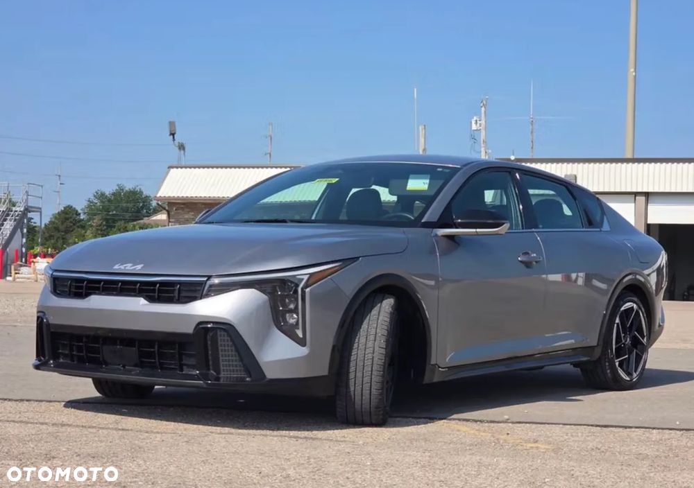 Kia K4 - 4