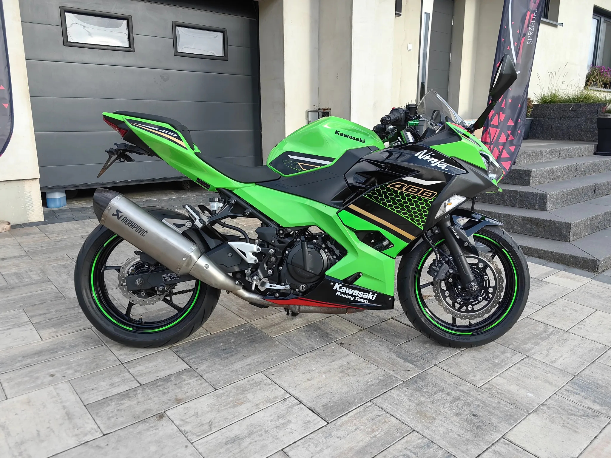 Kawasaki Ninja 400 - 2