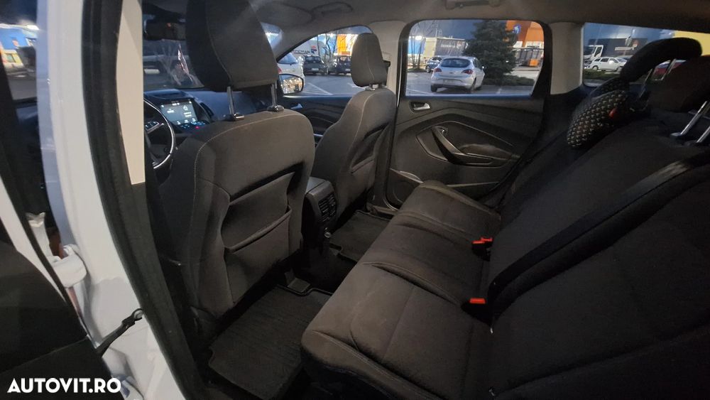 Ford Kuga 2.0 TDCi 4WD Powershift Trend - 32