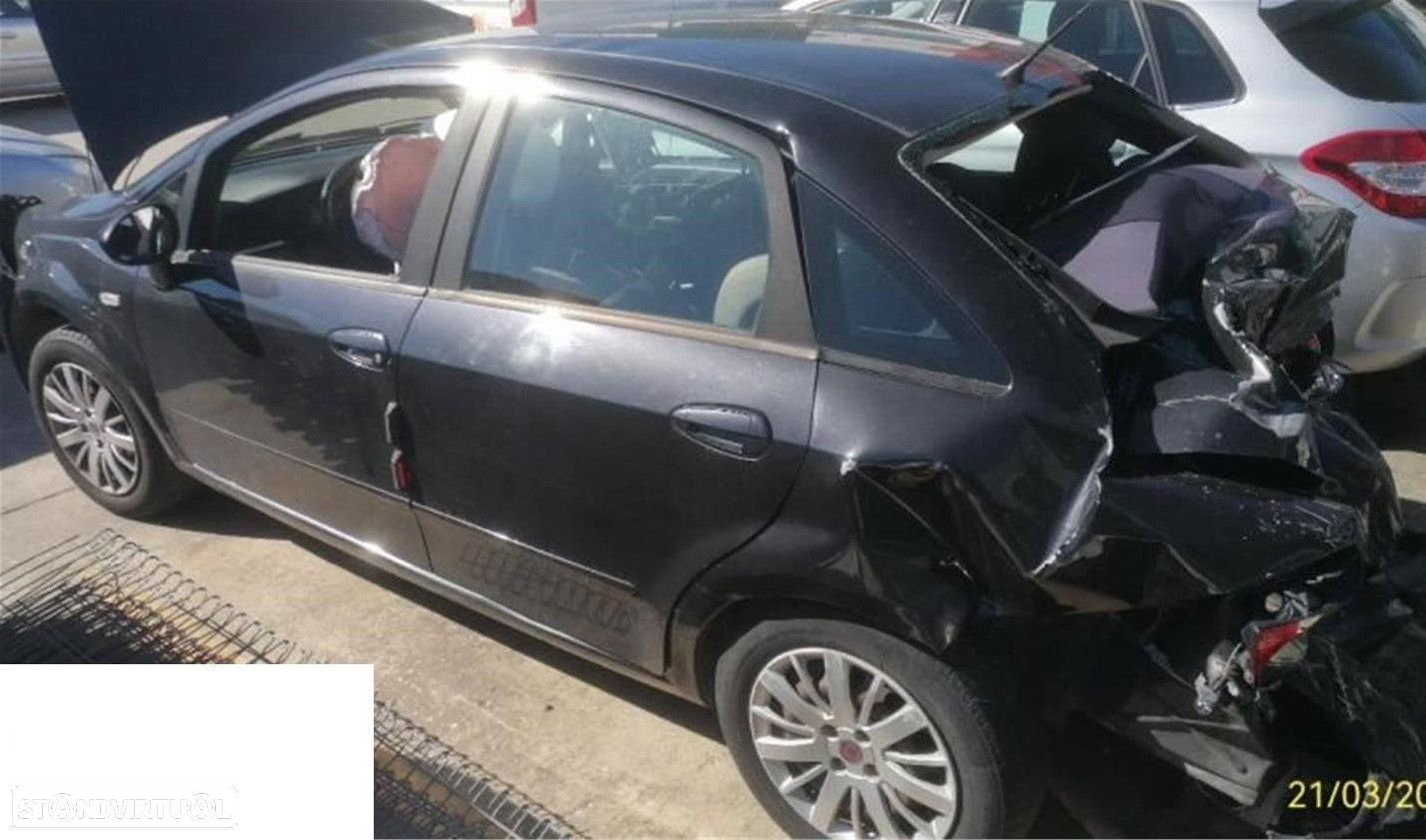 Fiat Linea 1.4i de 2008 disponível para peças - 6