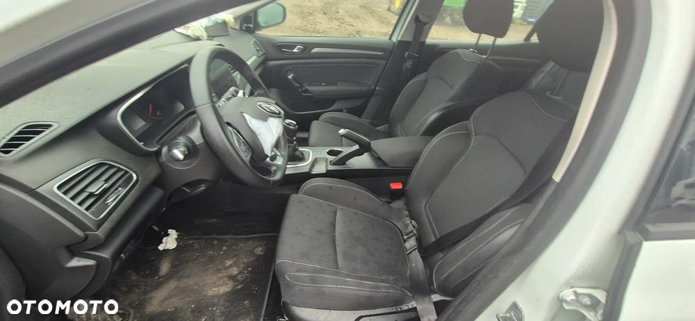 Renault Megane 1.5 Blue dCi Intens - 14