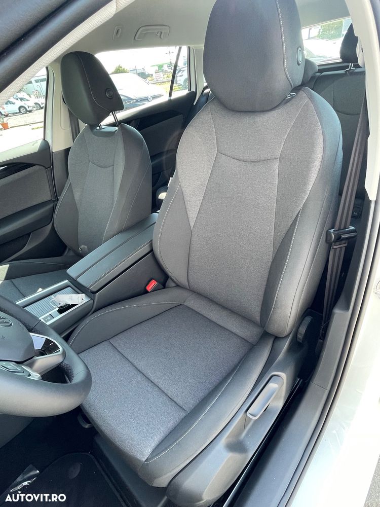 Volkswagen Passat 1.5 eTSI DSG MHEV Base - 9