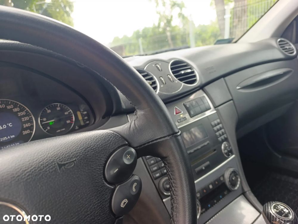 Mercedes-Benz CLK 270 CDI Avantgarde - 14