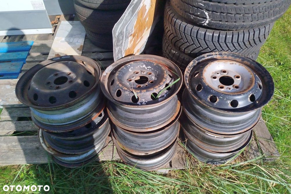 Ducato III i lift Boxer Jumper II 06-14r zderzak przód -prawy / lewy bez halogenu 120zł, błotnik przód prawy / lewy 100zł, mechanizm wycieraczki -120zł, belka zderzaka przód 120zł/szt listwa pod lampę prawa 50zł/sztuka, nad lampę 30zł/sztuka, maska 150zł/sztuka, lampa przód 150-200zł/sztuka prawa lub lewa, drzwi przód prawe / lewe 250zł/szt, drzwi tył H1 H2 OD 400zł-, koła 15" 16", opony, felgi  i inne - 10