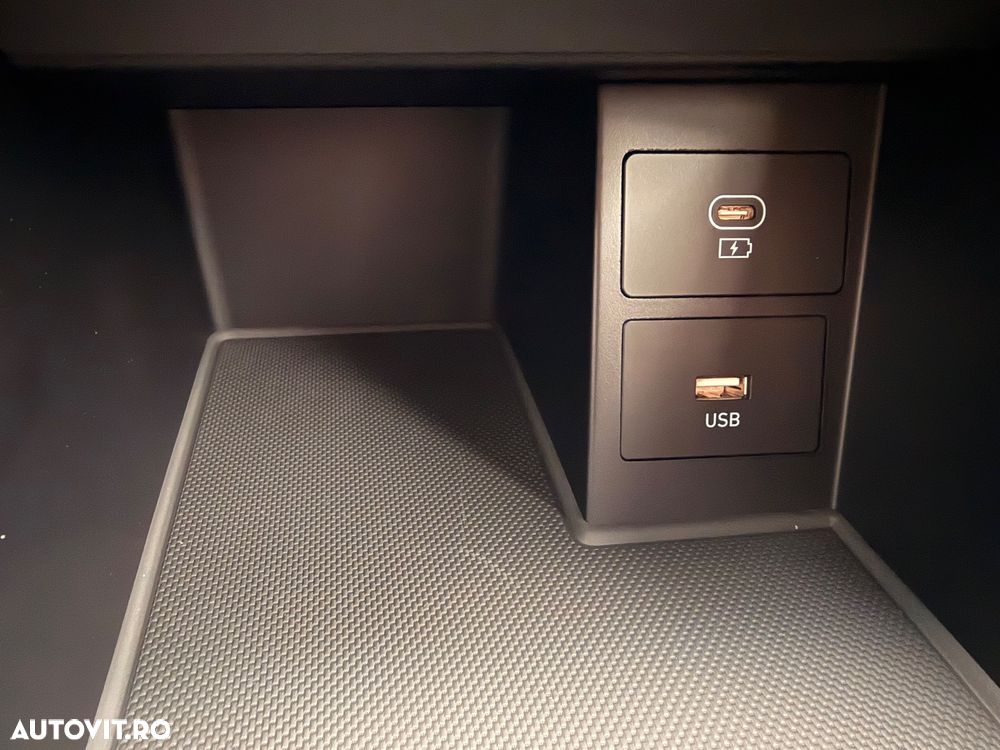 Hyundai i30 Fastback 1.5 T-GDI 140CP 7DCT MHEV Highway - 19