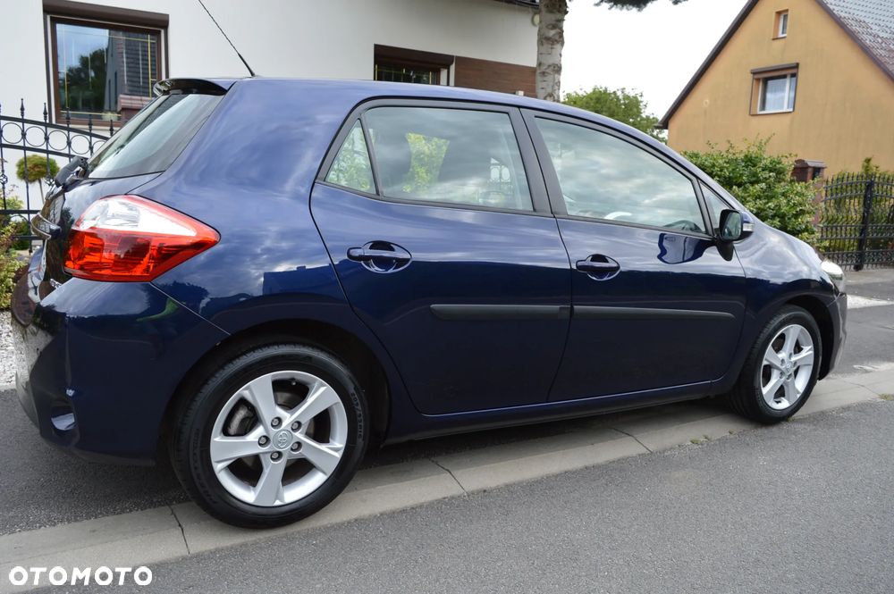 Toyota Auris - 8