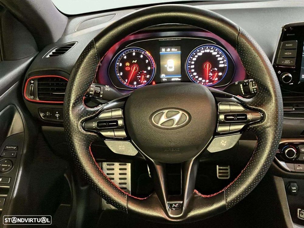 Hyundai i30 Fastback - 10