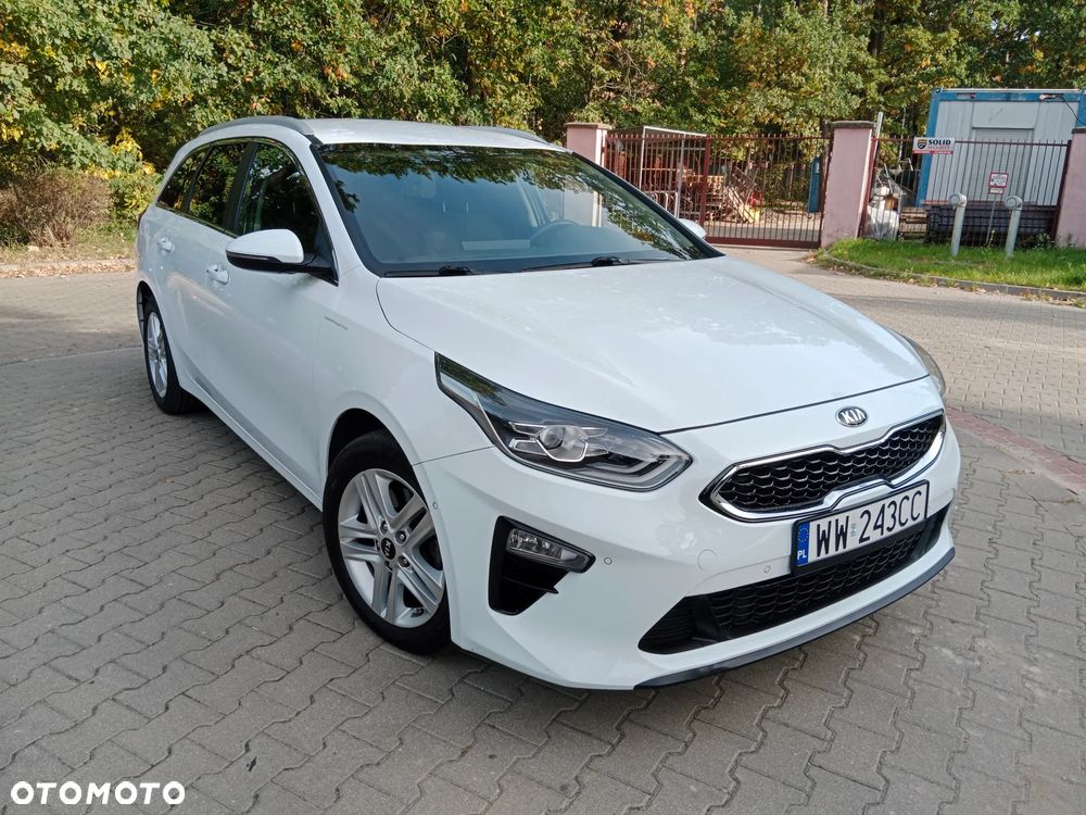 Kia Ceed - 4