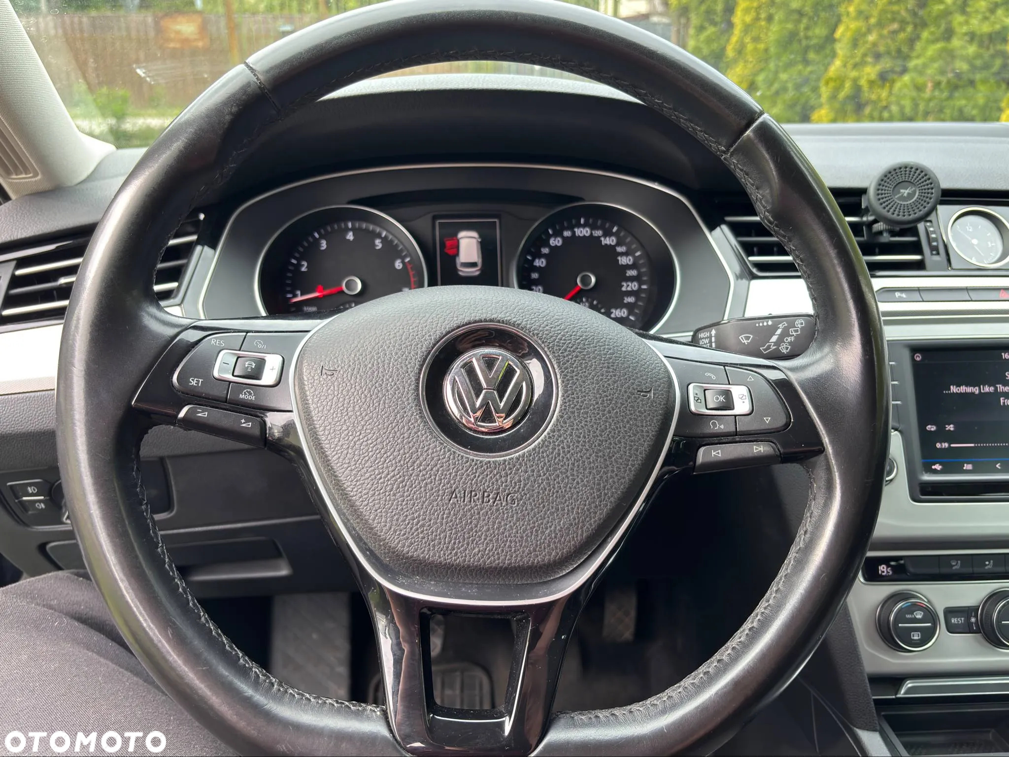 Volkswagen Passat 1.8 TSI BMT Comfortline - 11