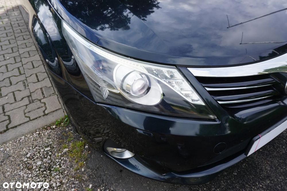 Toyota Avensis 2.0 D-4D Premium - 7