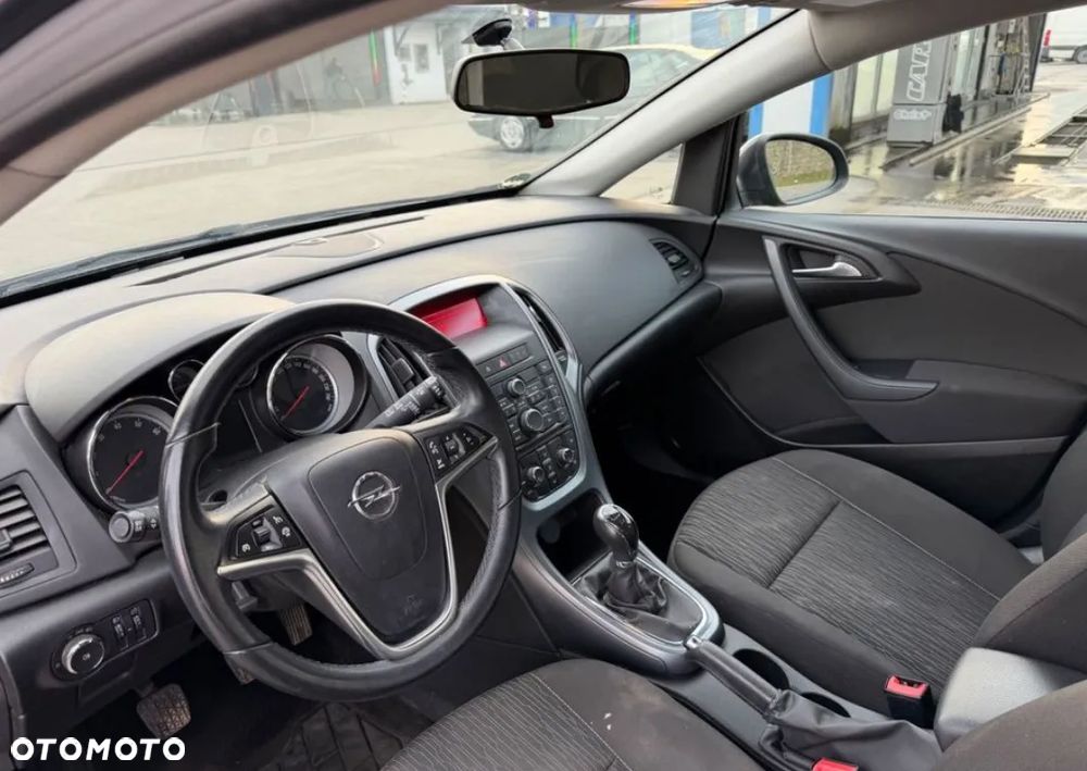 Opel Astra 1.4 Turbo Color Edition - 4