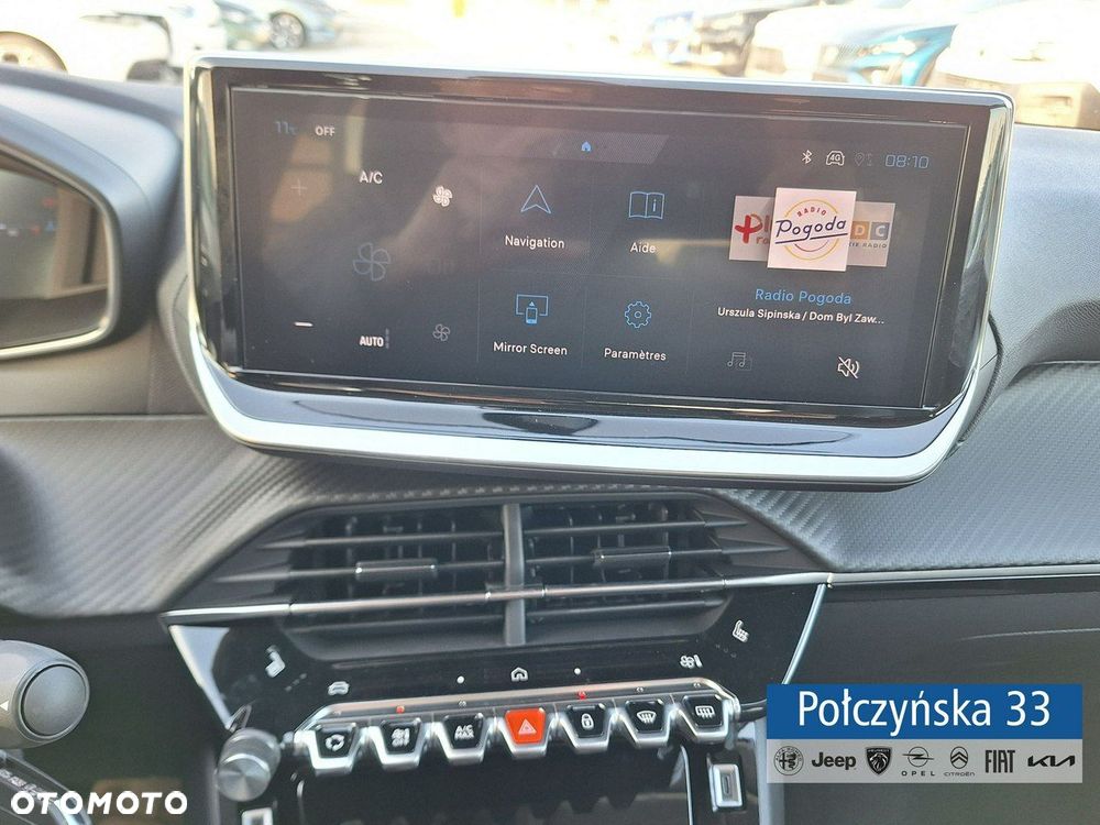 Peugeot 208 - 32