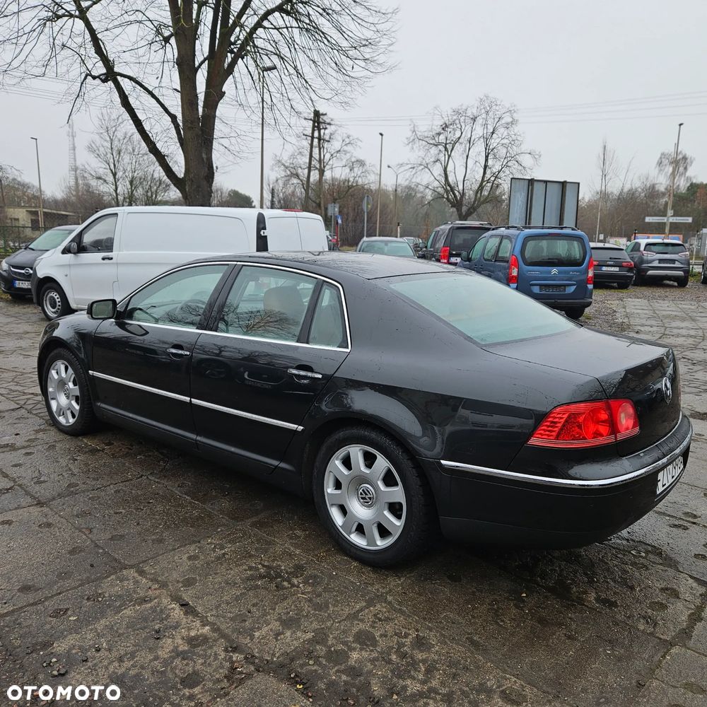 Volkswagen Phaeton - 4