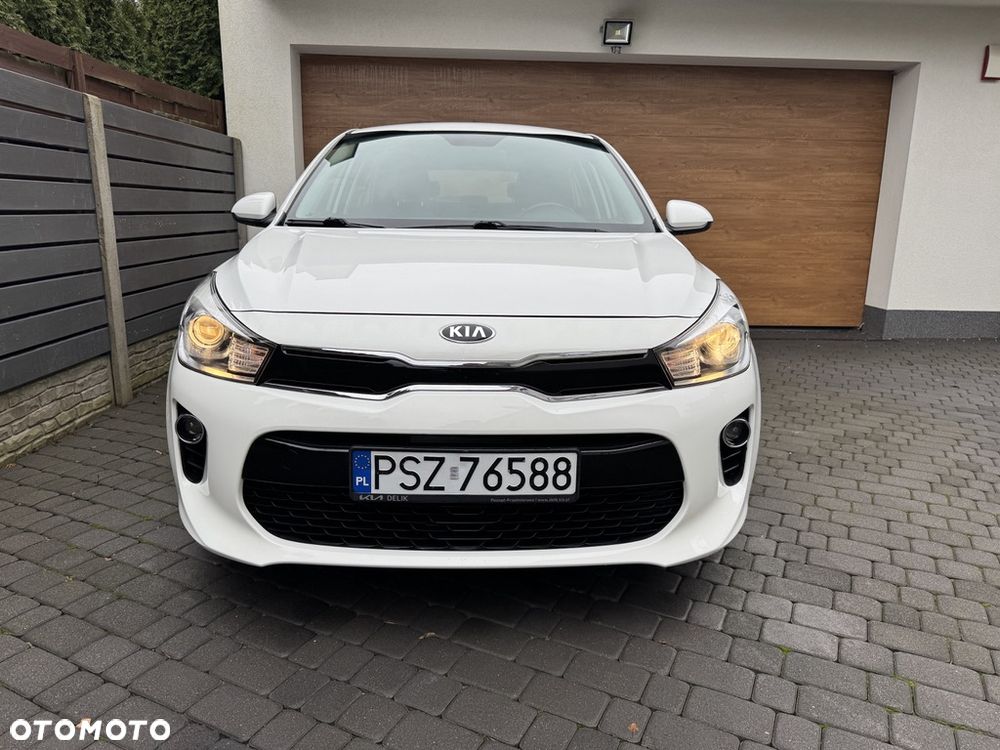 Kia Rio 1.2 L - 9