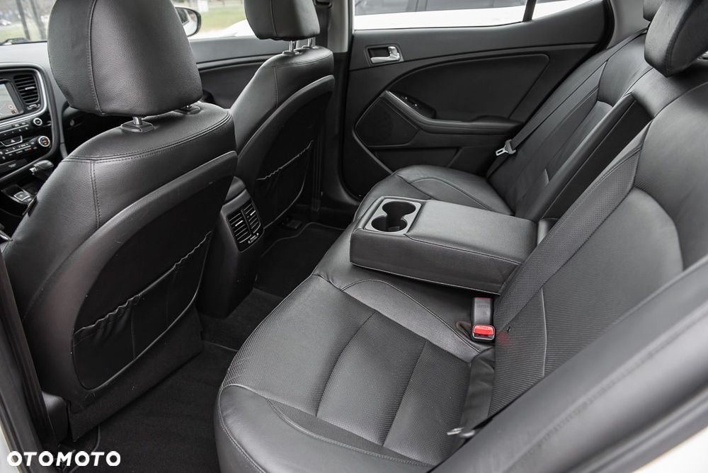 Kia Optima 2.0 CVVT Attract - 32