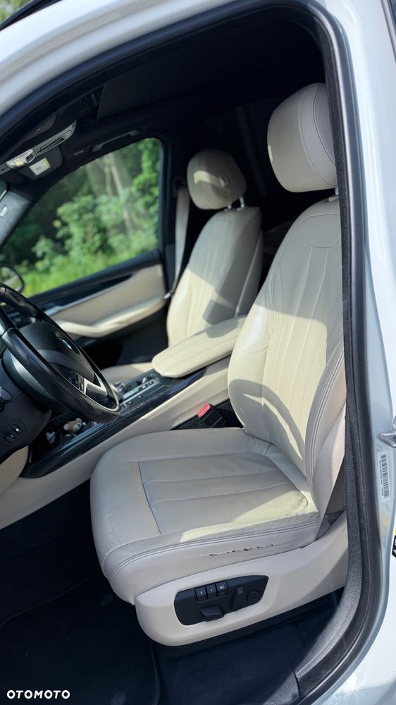 BMW X5 xDrive35i - 12