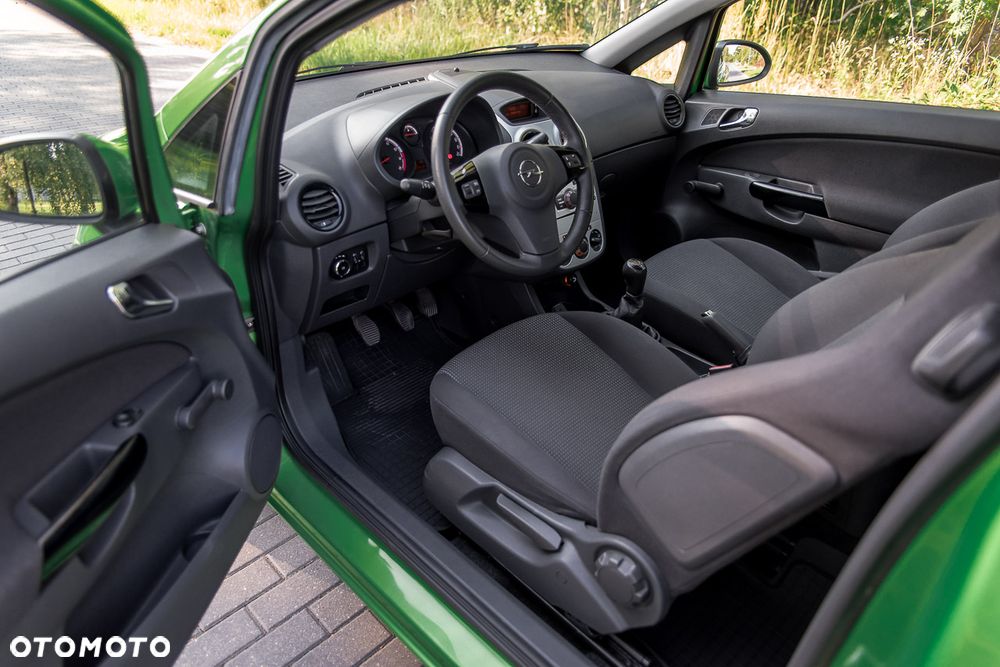 Opel Corsa 1.2 16V (ecoFLEX) Color Edition - 31