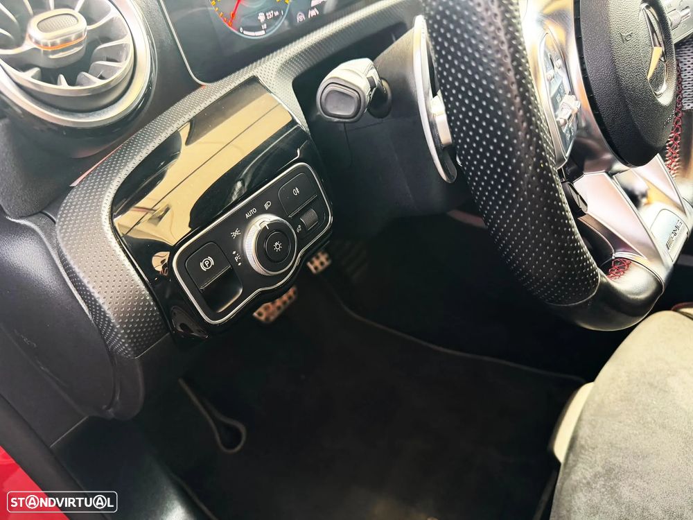 Mercedes-Benz CLA 35 AMG 4Matic - 17