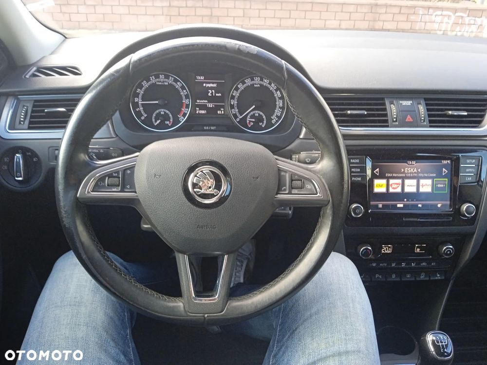 Skoda RAPID - 10