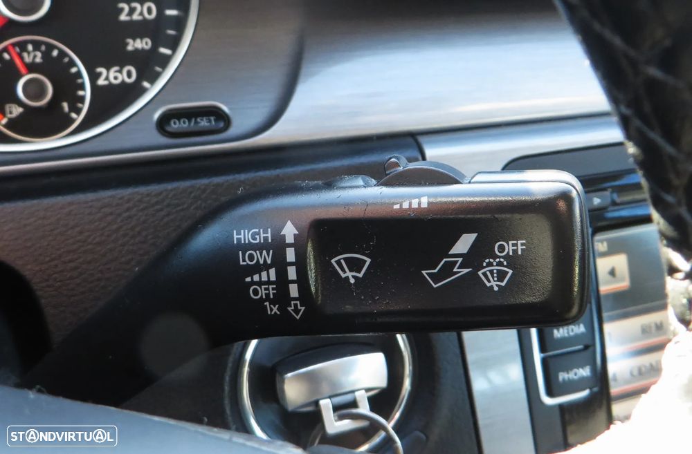 VW Passat 1.6 TDI BlueMotion - 38