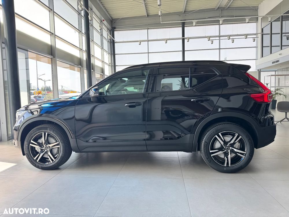Volvo XC 40 B3 AT FWD MHEV Plus Dark - 8