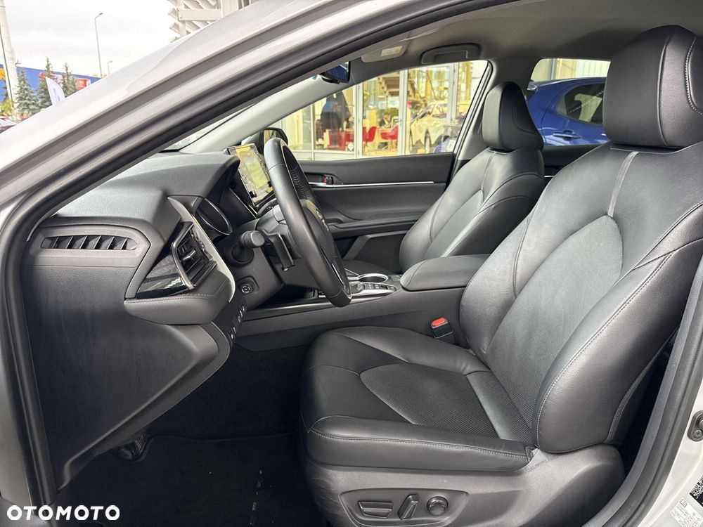 Toyota Camry 2.5 Hybrid Executive CVT - 15