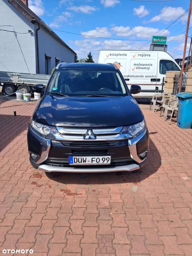 Mitsubishi Outlander - 3
