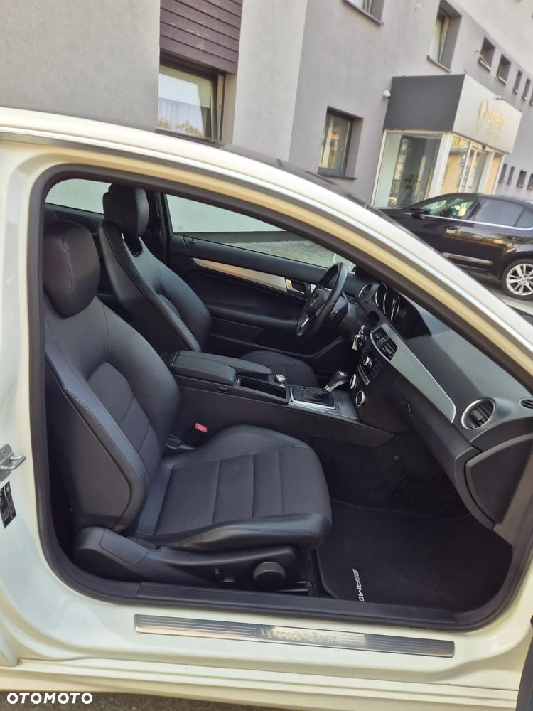 Mercedes-Benz Klasa C 220 CDI 7G-TRONIC Edition - 8