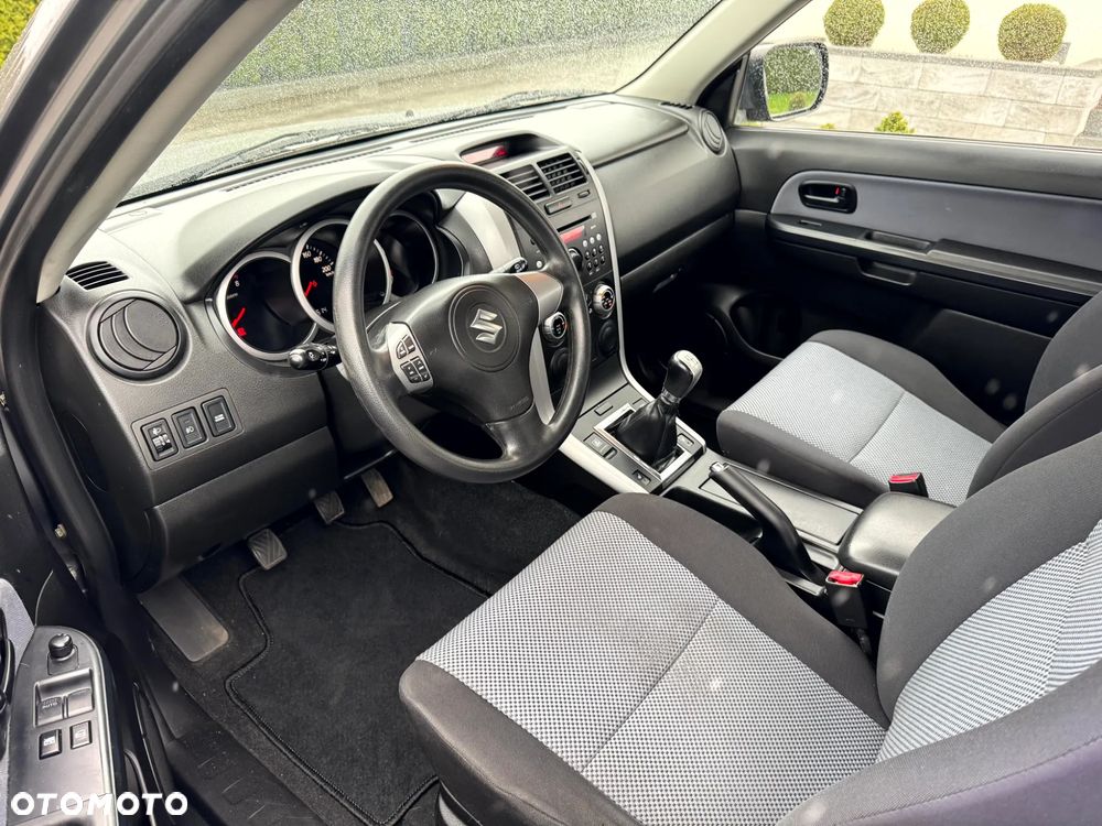 Suzuki Grand Vitara 1.6 - 9
