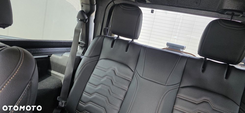 Jeep Wrangler - 16