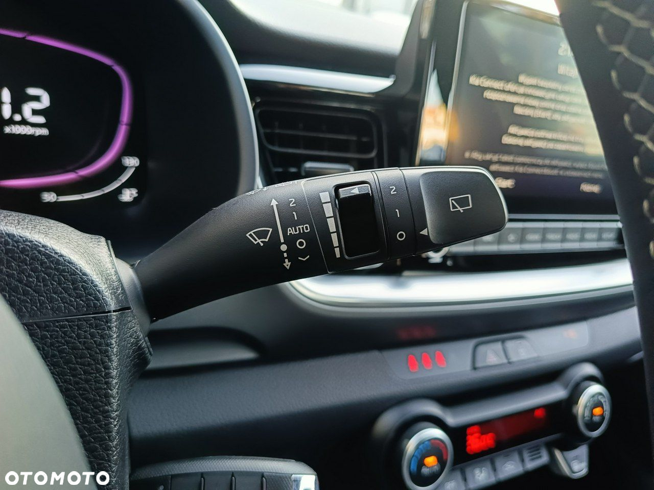 Kia Stonic - 26