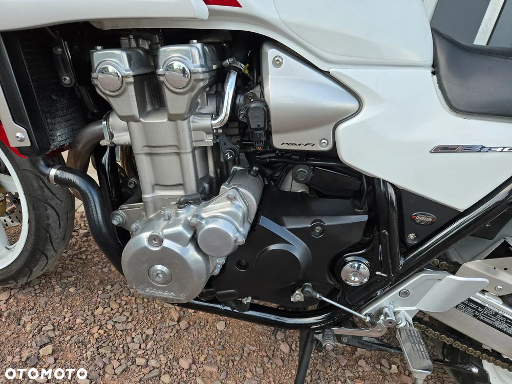 Honda CB - 15