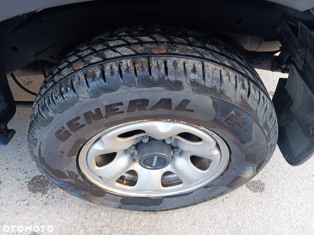 Nissan Terrano 2.7 TD S - 24