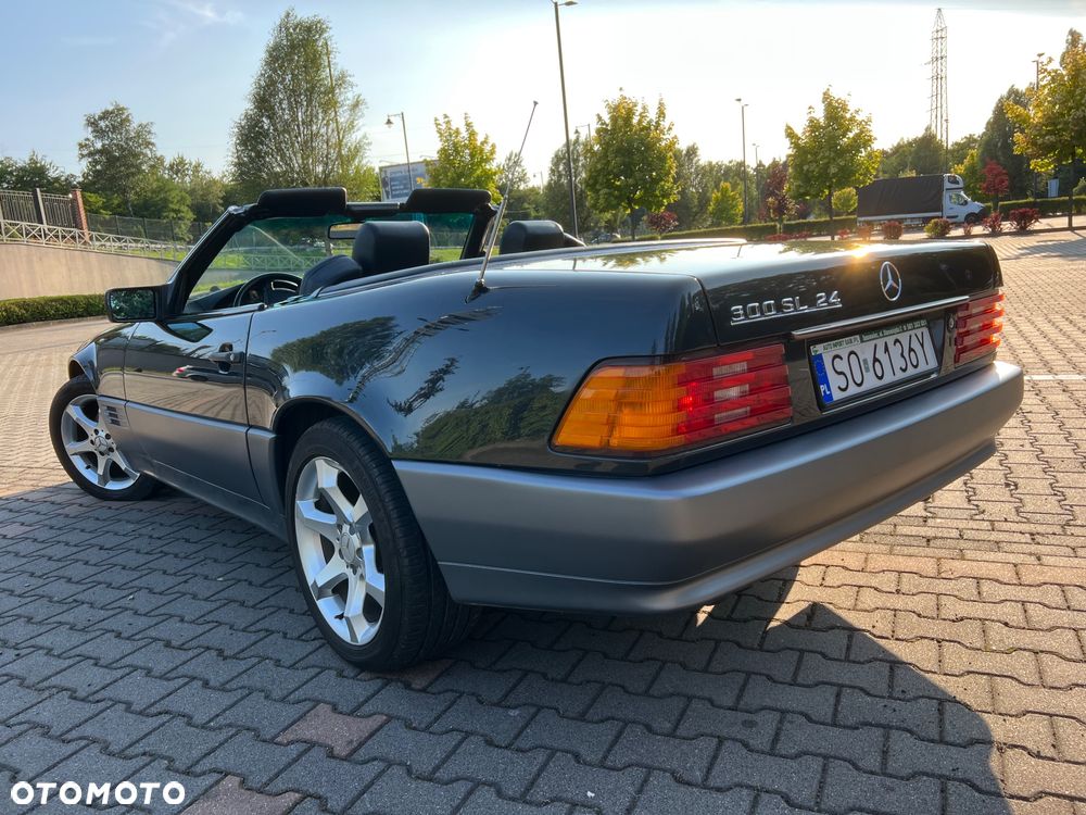 Mercedes-Benz SL - 13