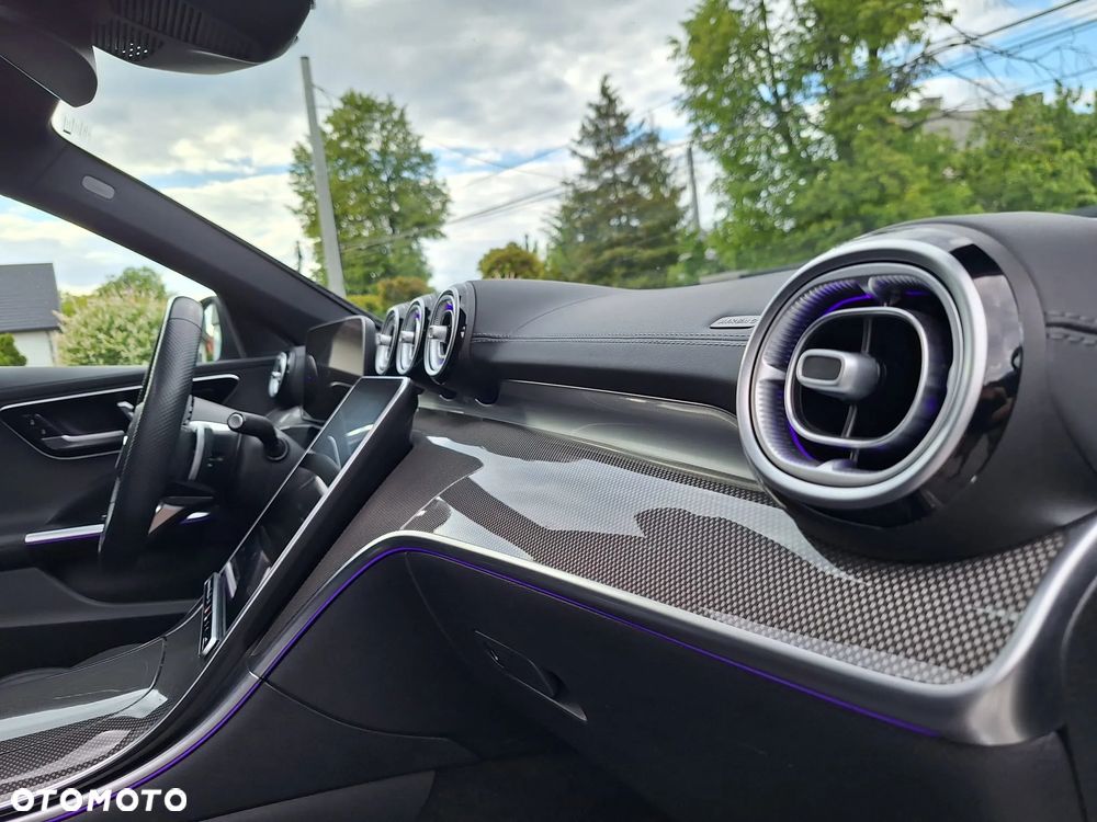 Mercedes-Benz Klasa C ver-300-e-phev-amg - 27