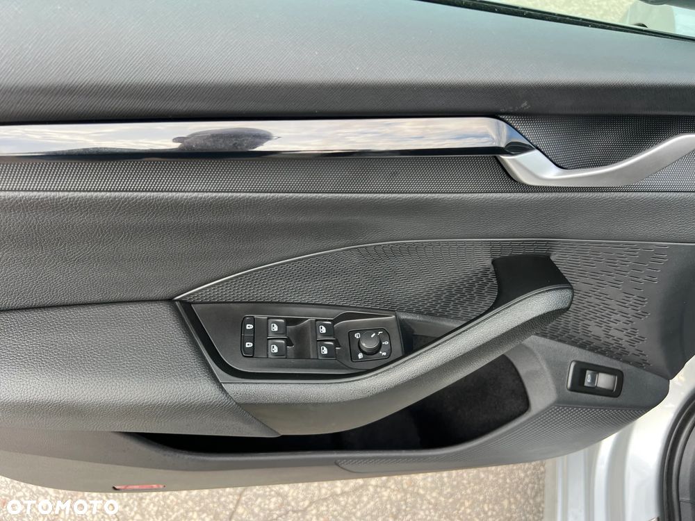 Skoda Octavia 1.5 TSI mHEV Selection DSG - 17