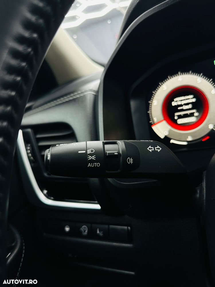 Nissan Qashqai 1.3 DIG-T MHEV Premiere Edition - 29