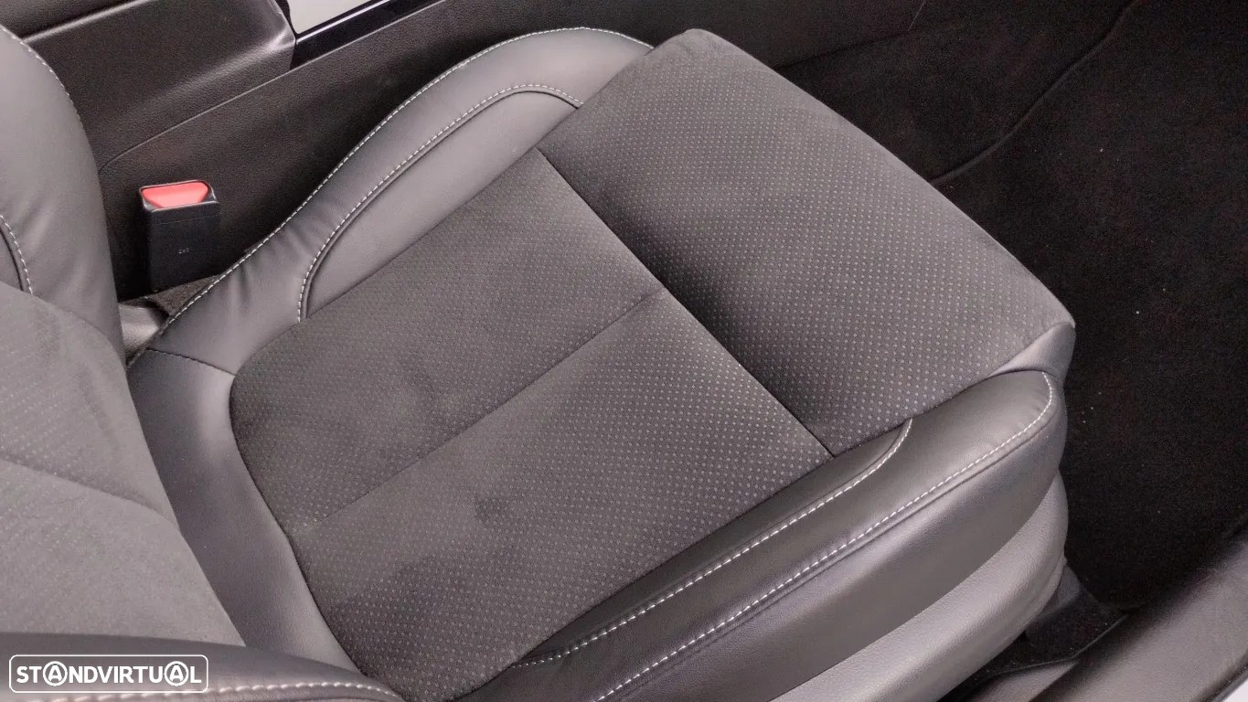 Mitsubishi Eclipse Cross - 8