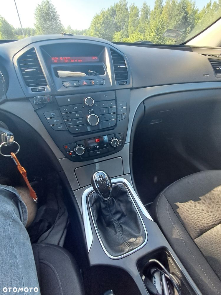 Opel Insignia - 8