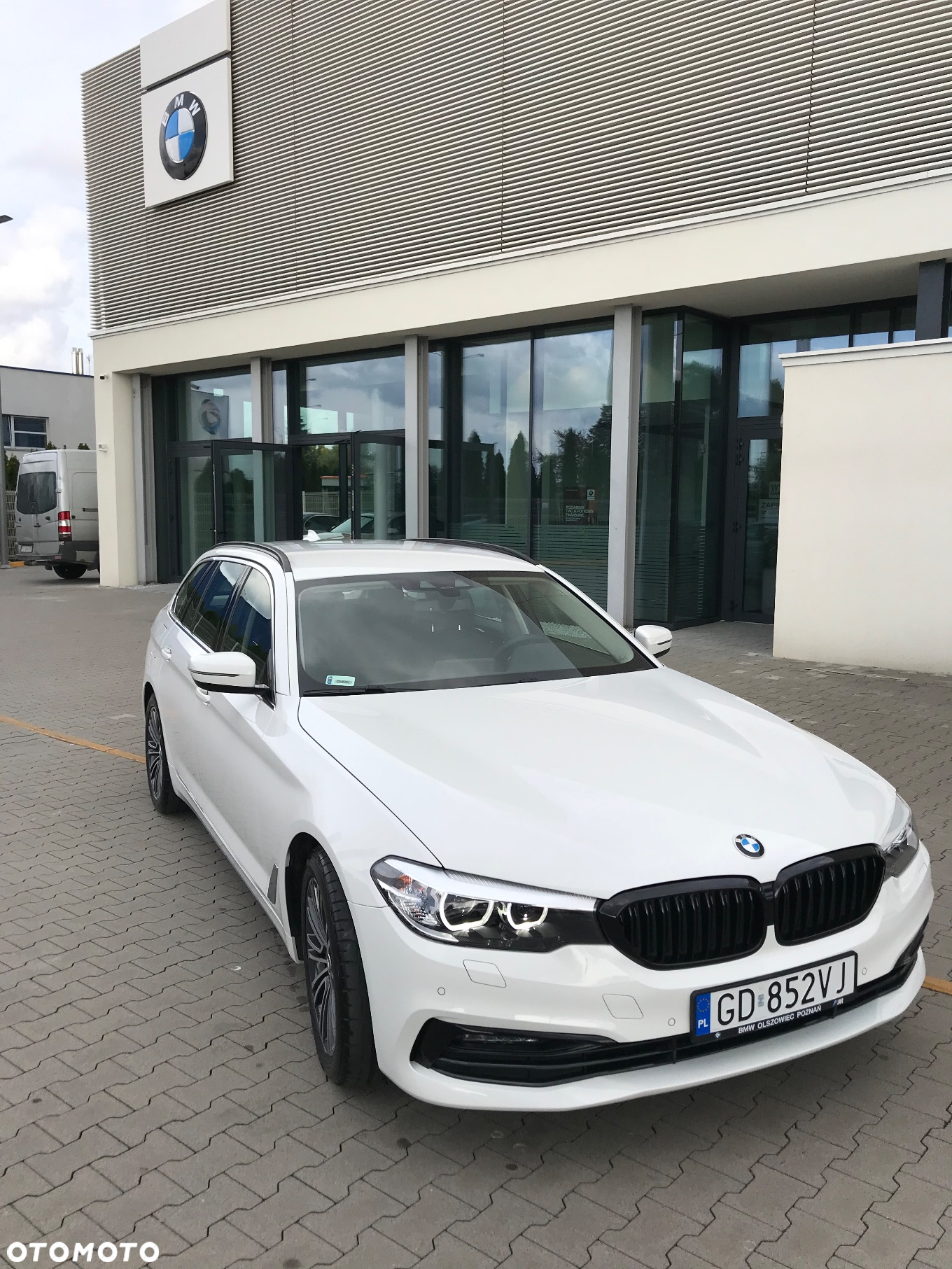 BMW Seria 5 518d Sport Line - 3
