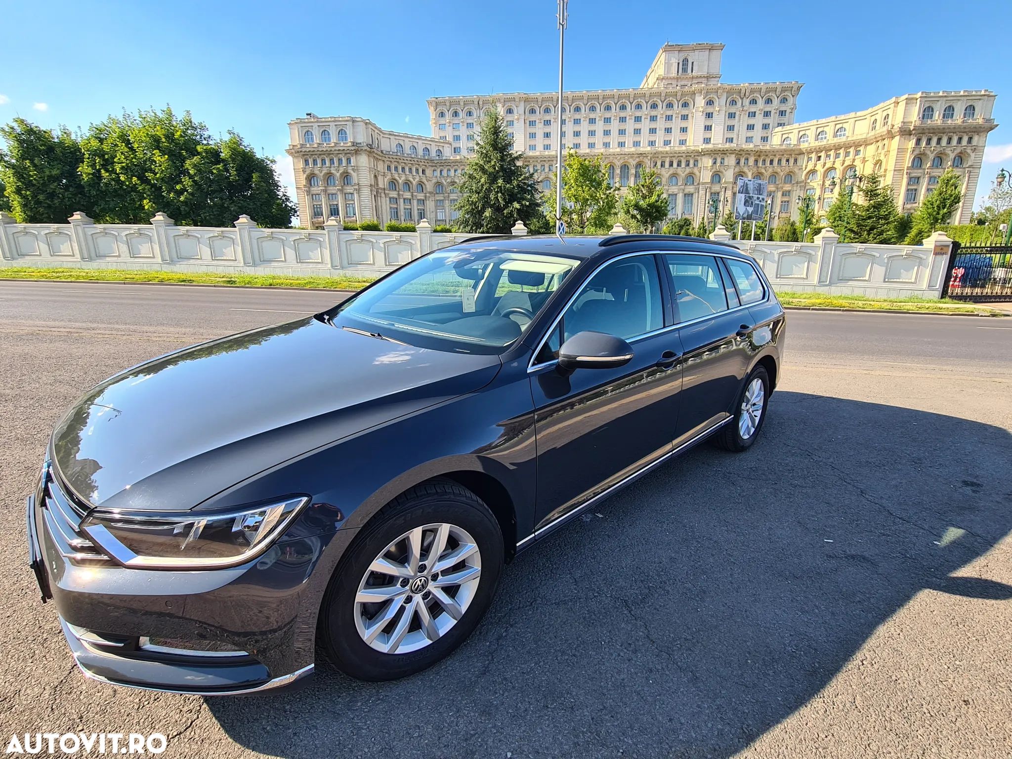 Volkswagen Passat Variant 2.0 TDI DSG Comfortline - 1
