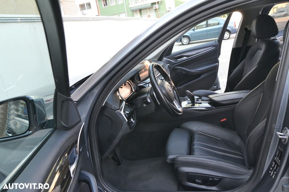 BMW Seria 5 520d xDrive AT - 19