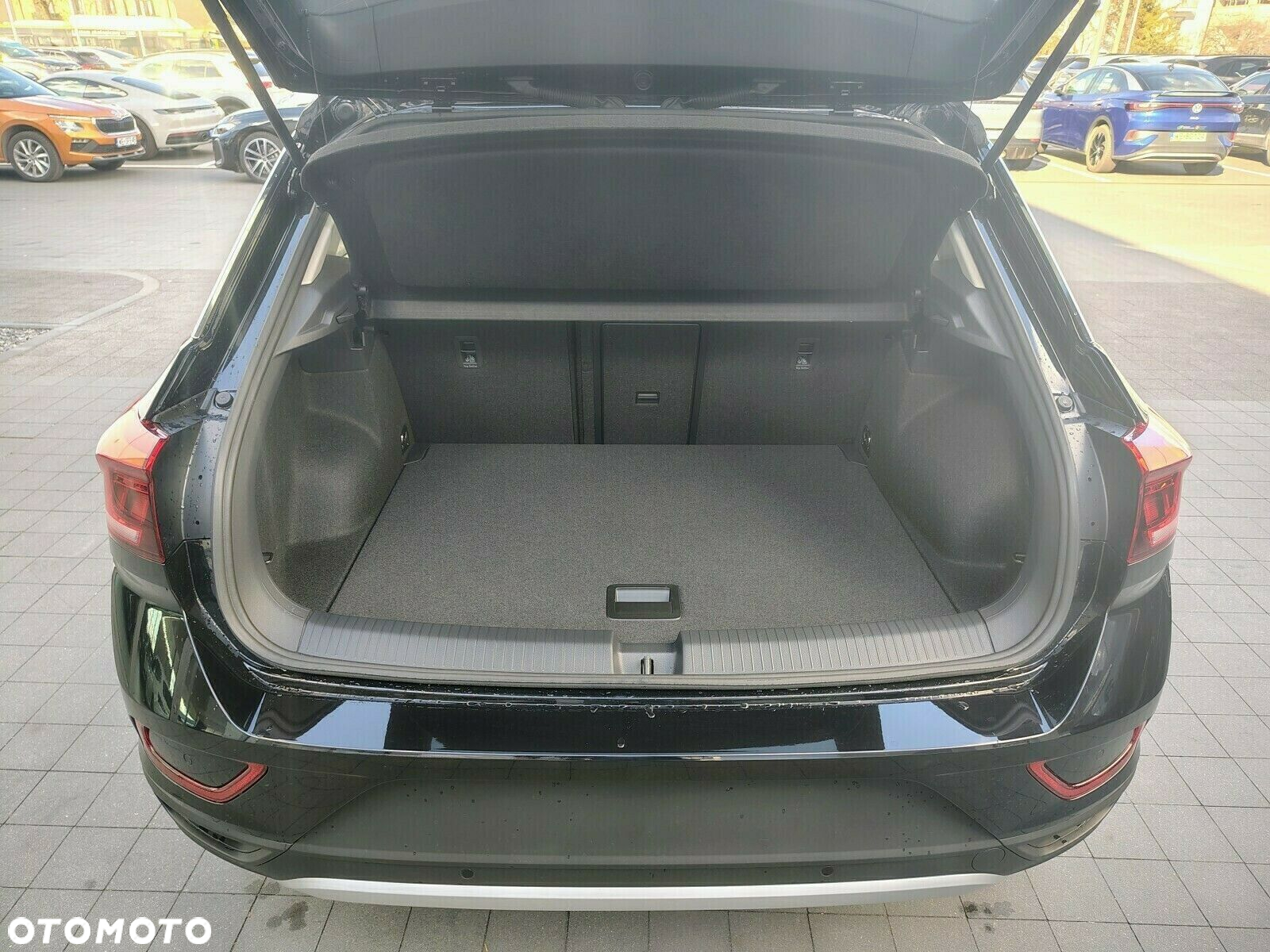 Volkswagen T-Roc - 7